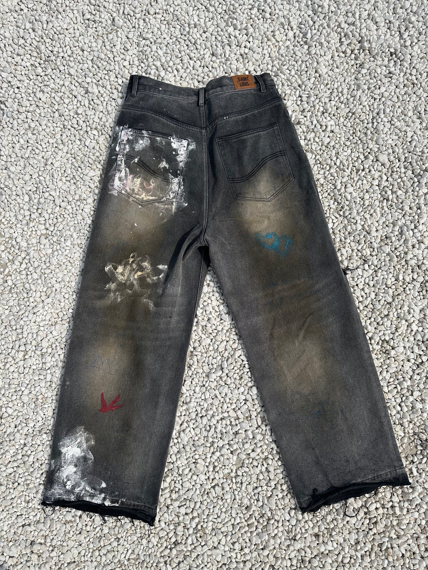 Sssaint Louis Distressed Paint Jean