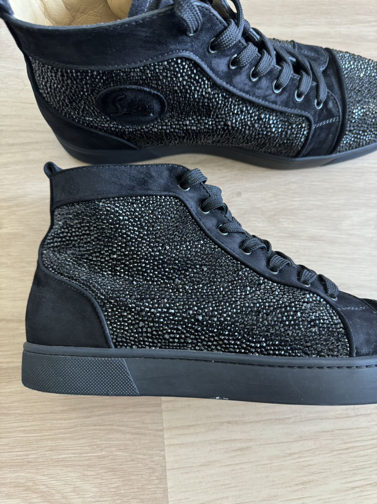 Christian Louboutin Louis Flat Veau Velours/Strass Sneakers Size 44.5