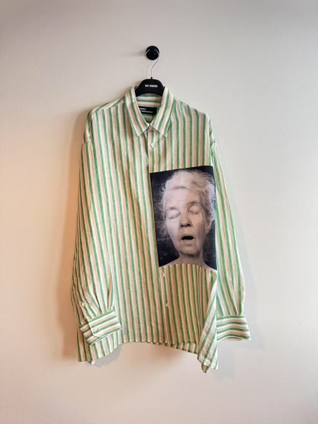 Raf Simons x ROBERT MAPPLETHORPE "Alice Neel" Oversized Shirt in White and Green
